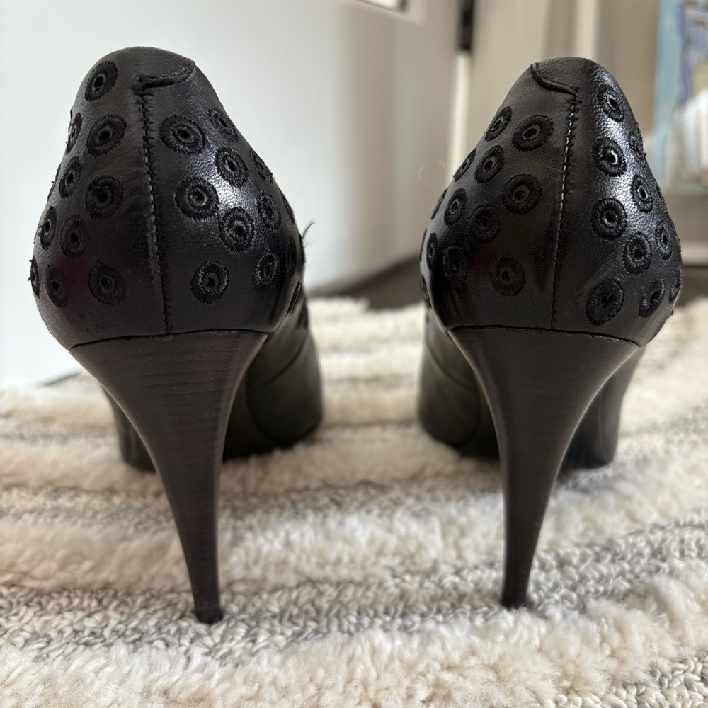 Hugo Boss stilettos - Picture 8 of 9